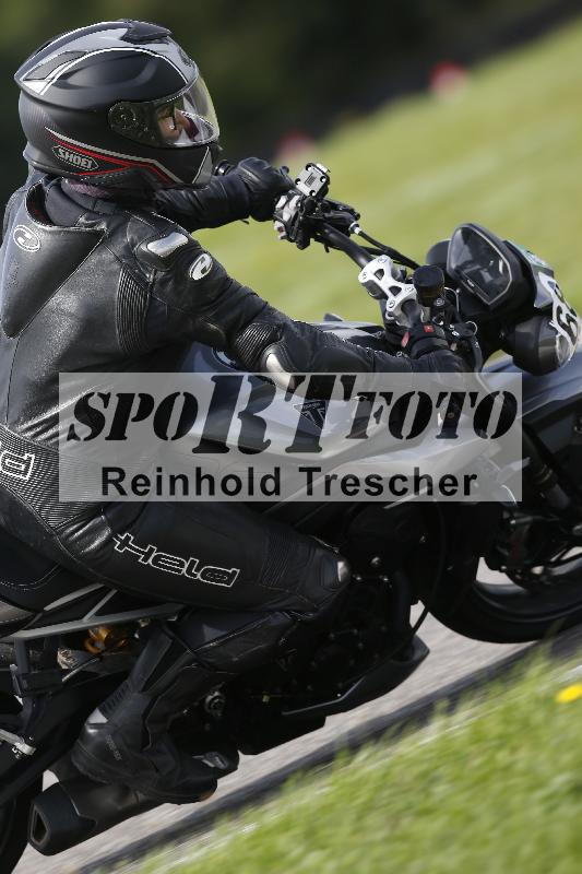/53 16.09.2025 Track Day Domi Aegerter ADR/Gruppe gruen/68
